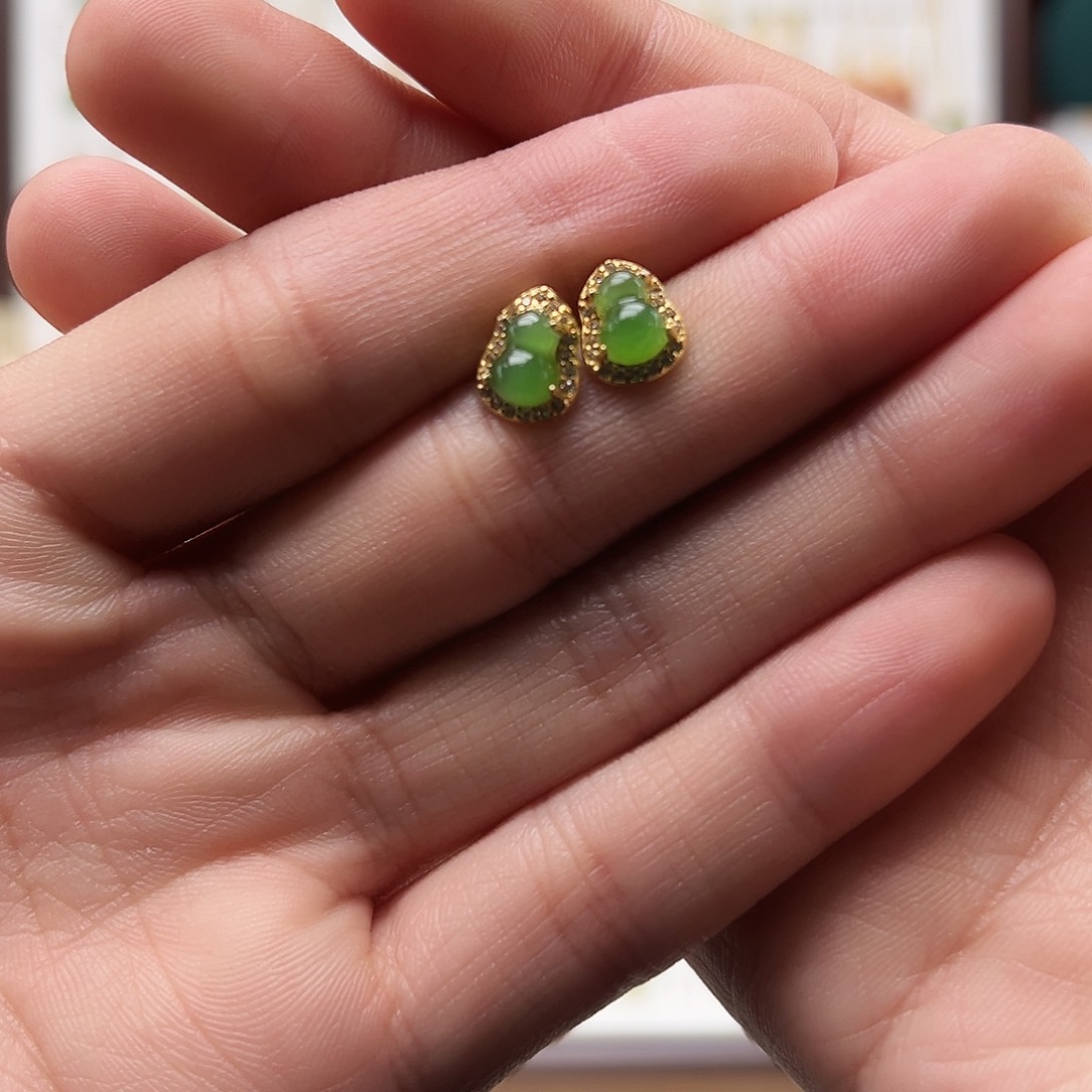 银S925镀金镶嵌和田玉耳饰