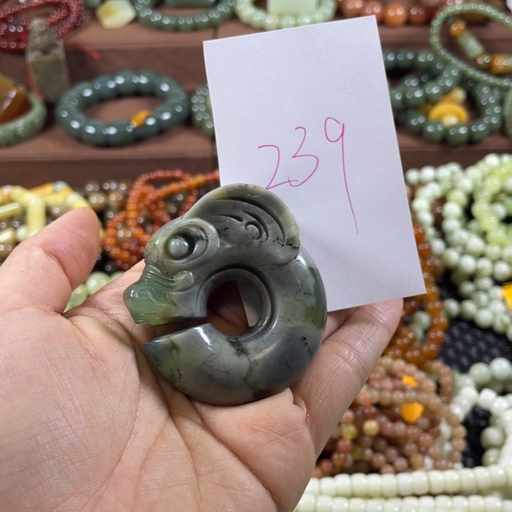 未镶嵌蛇纹石玉手链