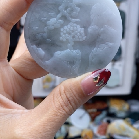 翡翠颈饰未镶嵌翡翠