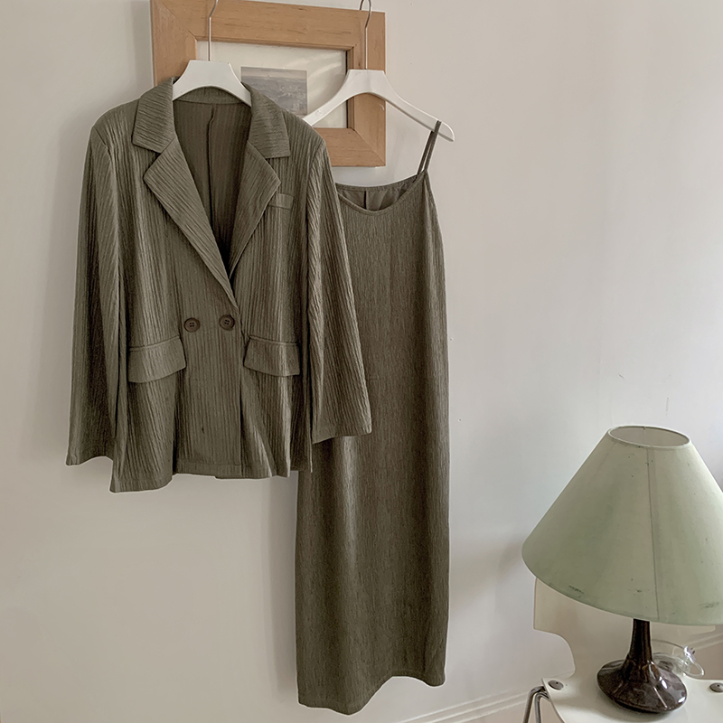 休闲风时尚套装女装丝上衣真套装醋酸春夏桑蚕吊带时尚西装长袖