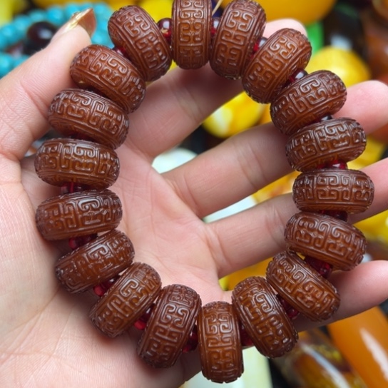 琥珀手串未镶嵌蜜蜡