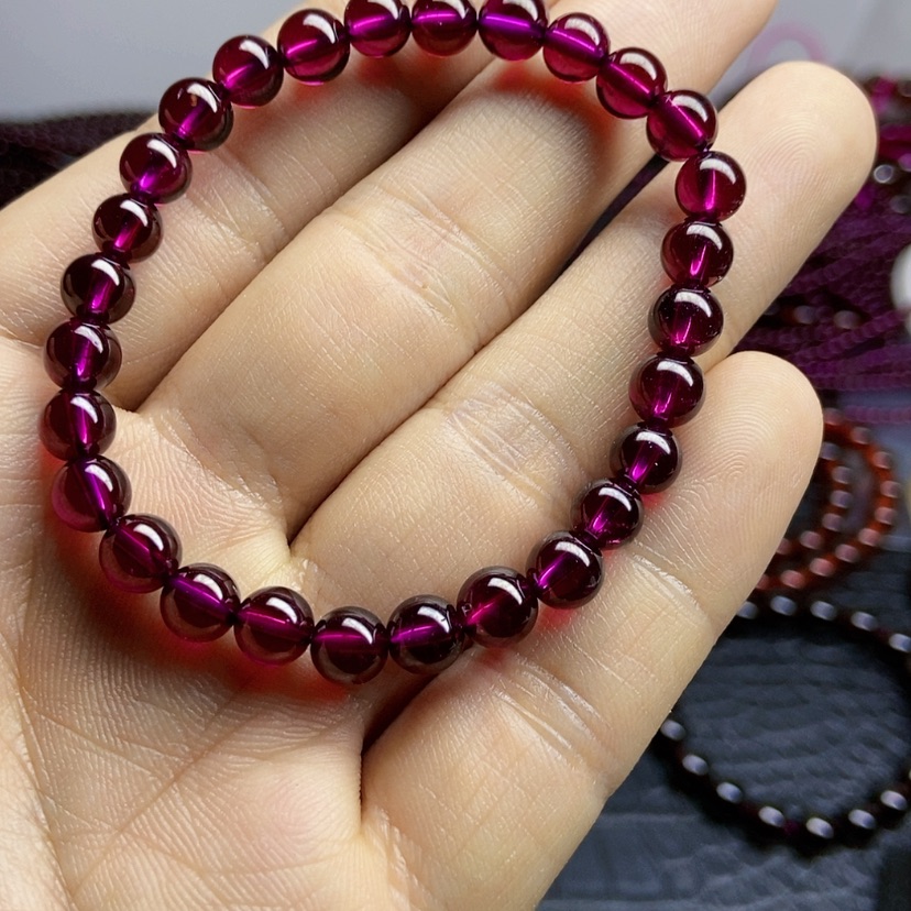 【闪购商品】石榴石（紫牙乌）手链未镶嵌