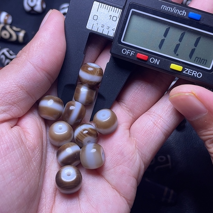 玛瑙/玉髓颈饰未镶嵌微瑕