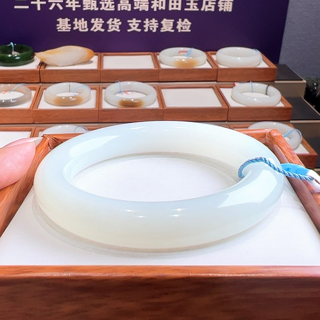 和田玉手镯56/57未镶嵌紫*