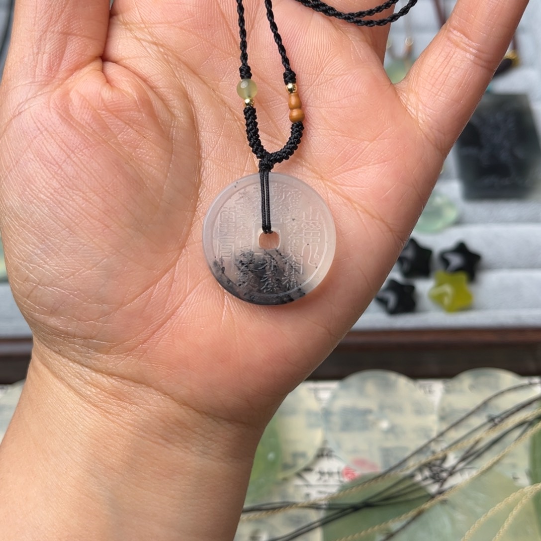 ·***一蛇纹石玉未镶嵌颈饰