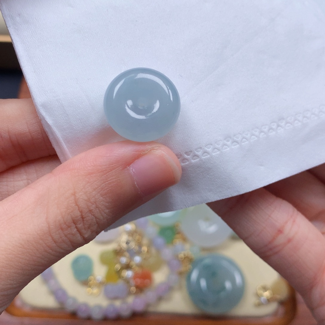 颈饰未镶嵌翡翠闪