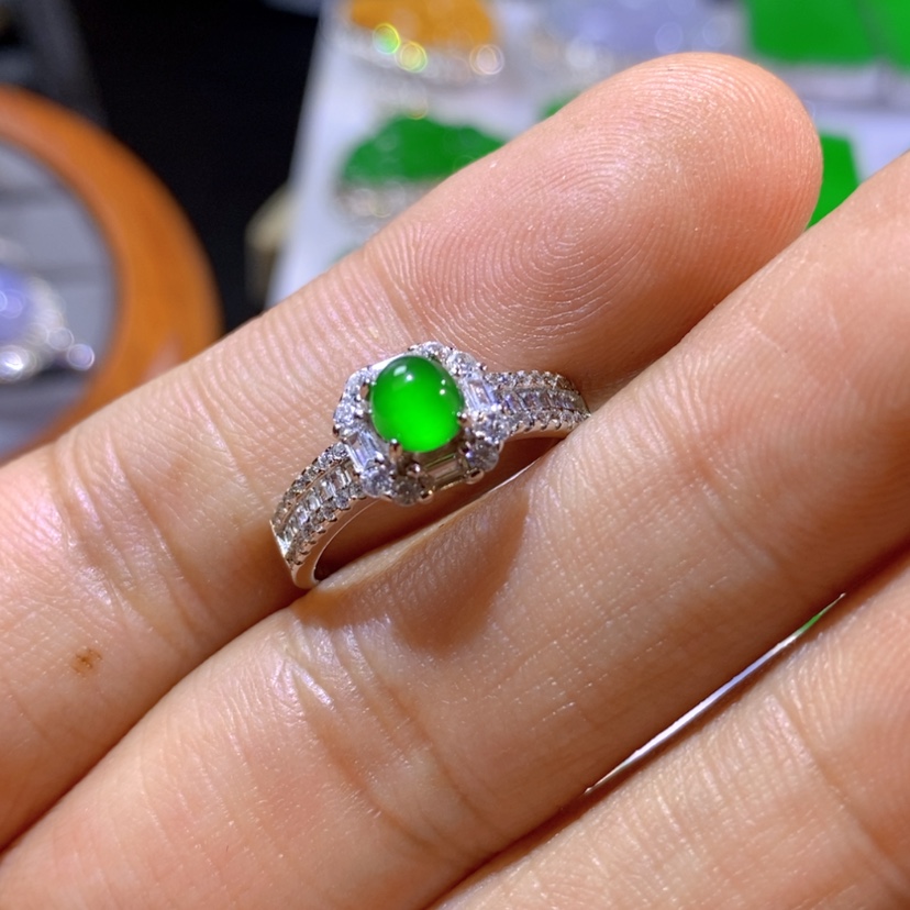 【闪购商品】翡翠挂件银S925镶嵌天然翡翠