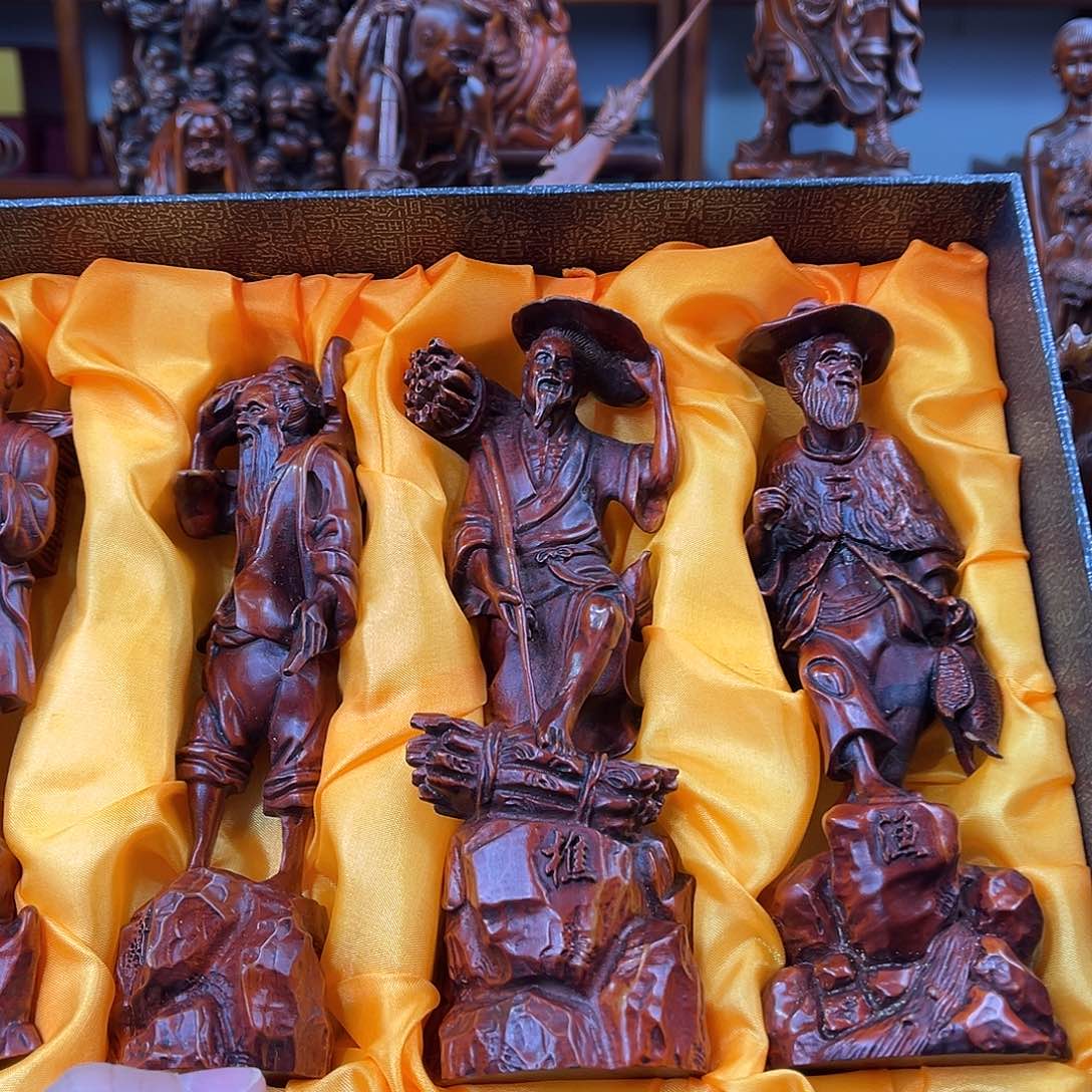 黄杨木黄杨木雕刻高度16厘米