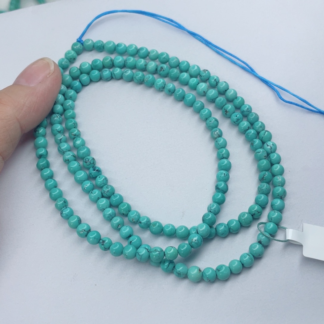 绿松石颈饰未镶嵌