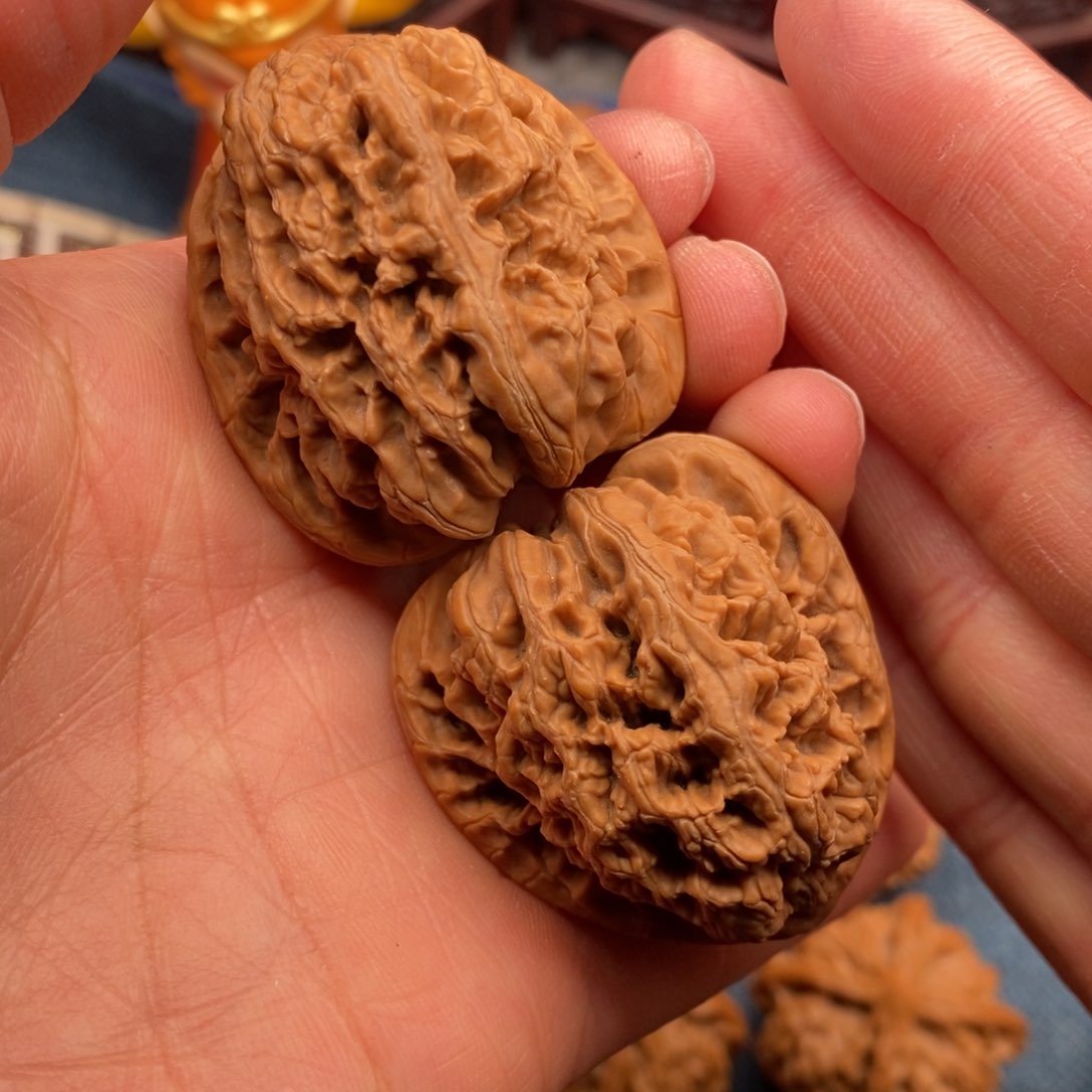 文玩核桃把件37.9将军