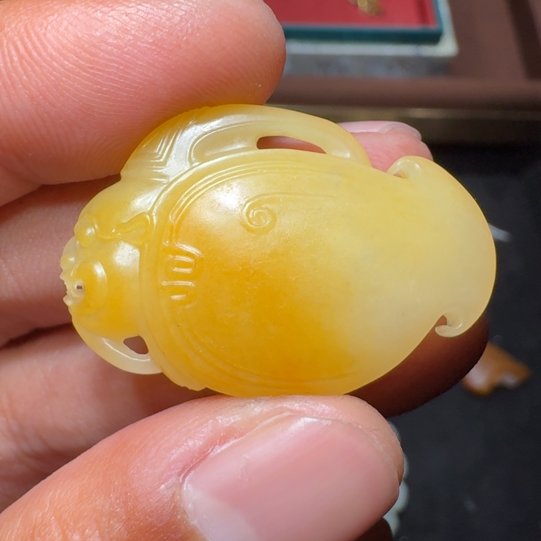 和田玉18K金镶嵌颈饰