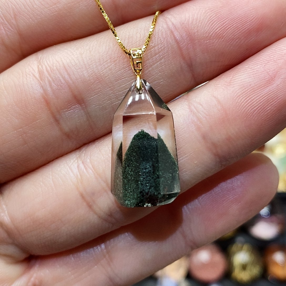 水晶颈饰18K金镶嵌天然精致水晶吊坠