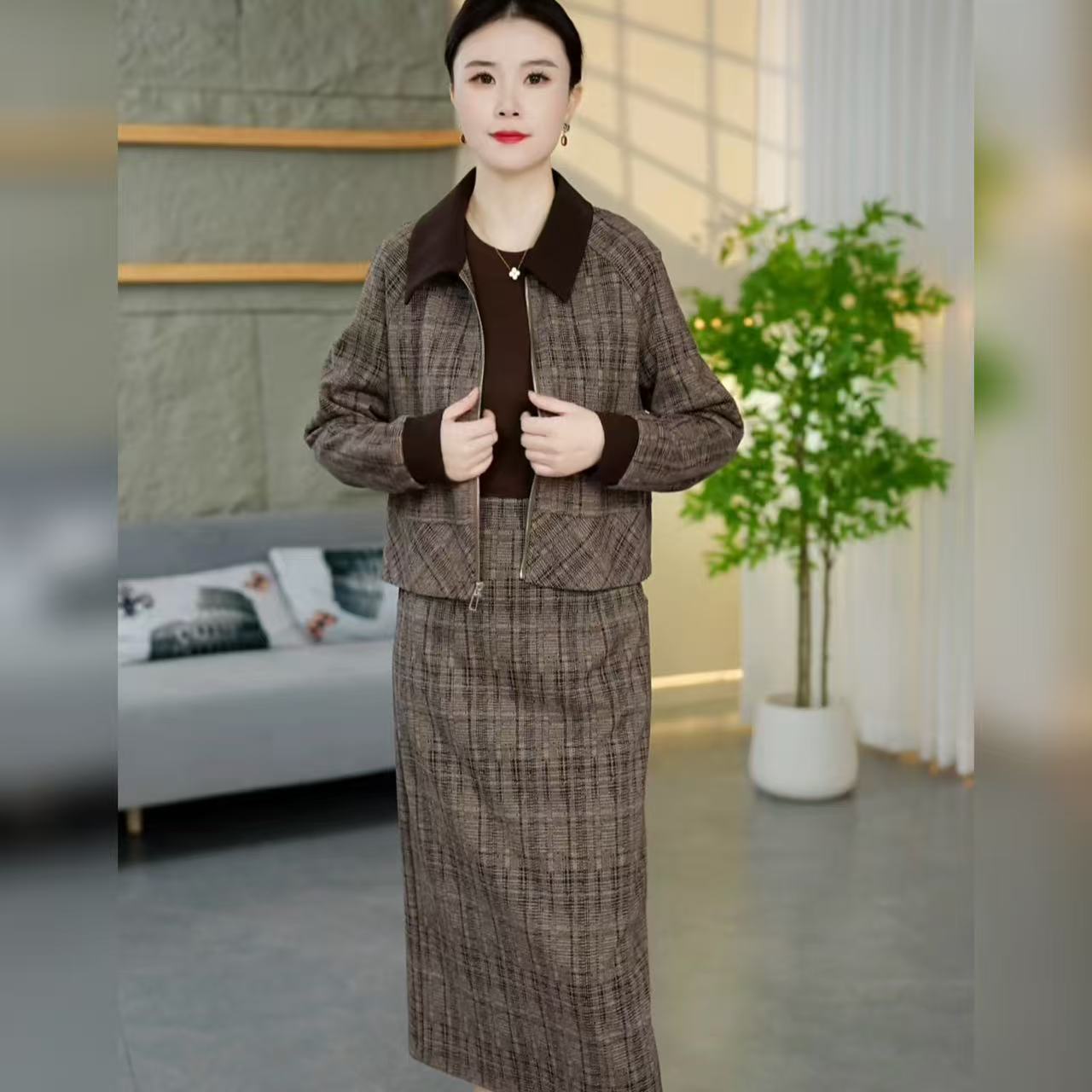 2025新款秋季气质流行显瘦修身休闲套装洋气时尚长袖百搭妈妈装