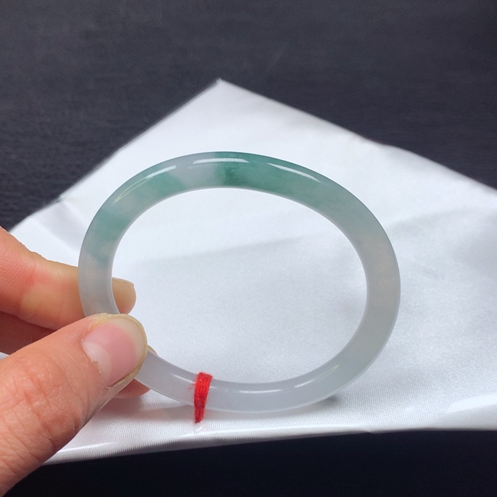 翡翠手镯（贵妃镯）未镶嵌53➕