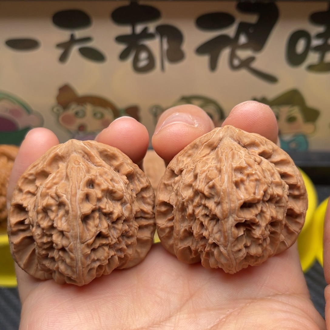 吊坠文玩核桃42三角白