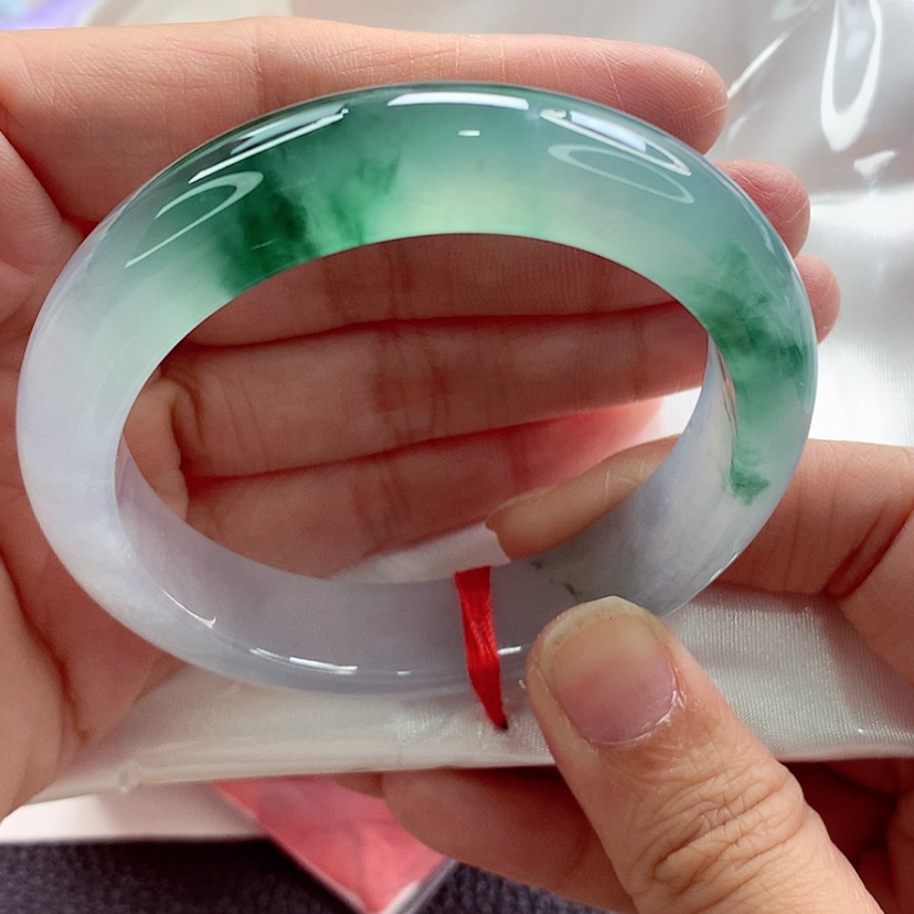 【闪购商品】翡翠手镯未镶嵌54.5重点推毕业超值价A