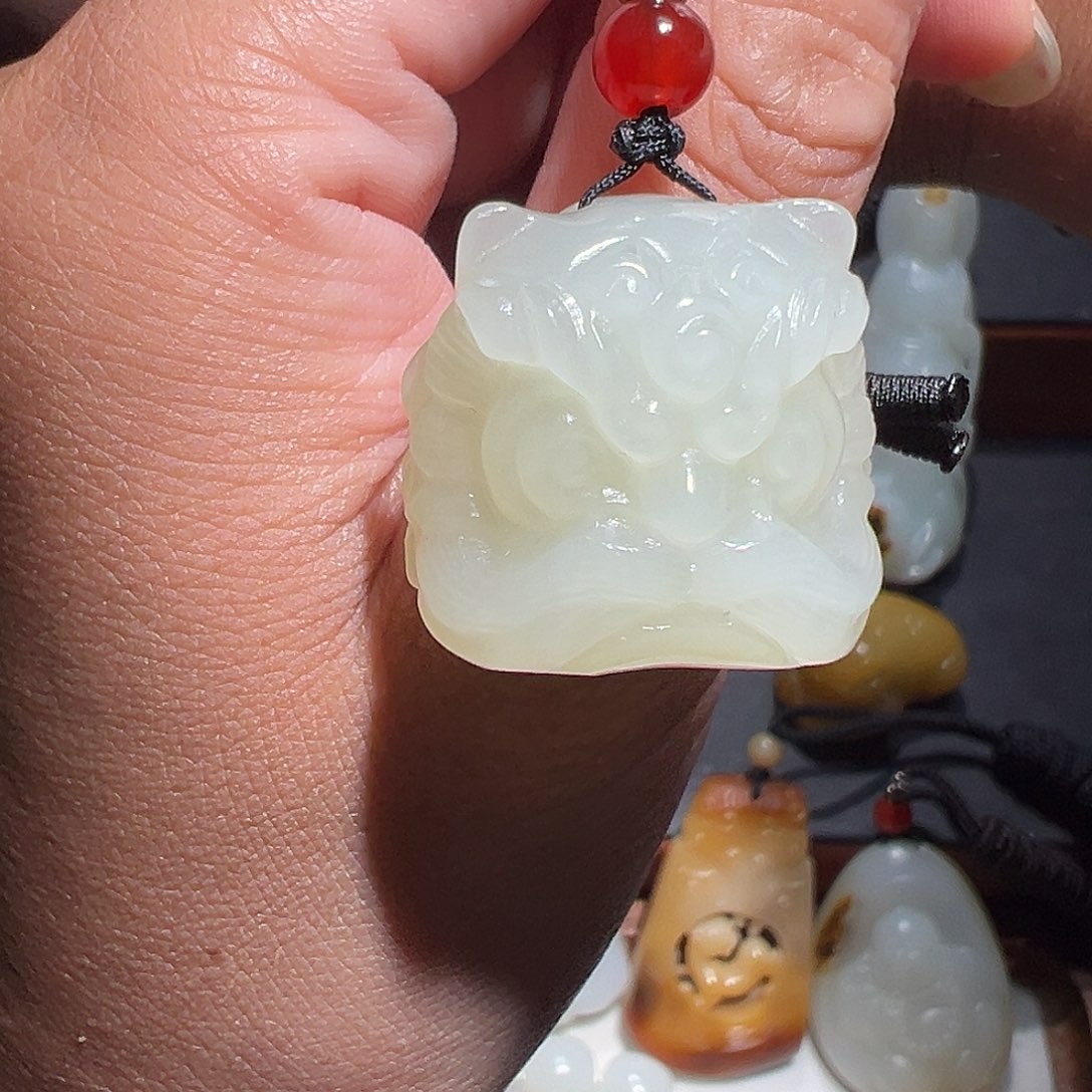 风***存颈饰未镶嵌和田玉