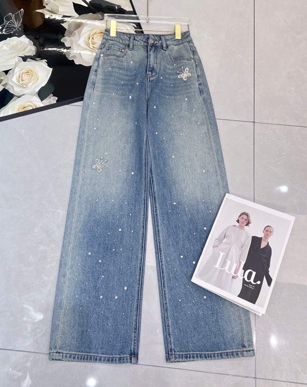 5007芭莎家蝴蝶烫钻牛仔裤
