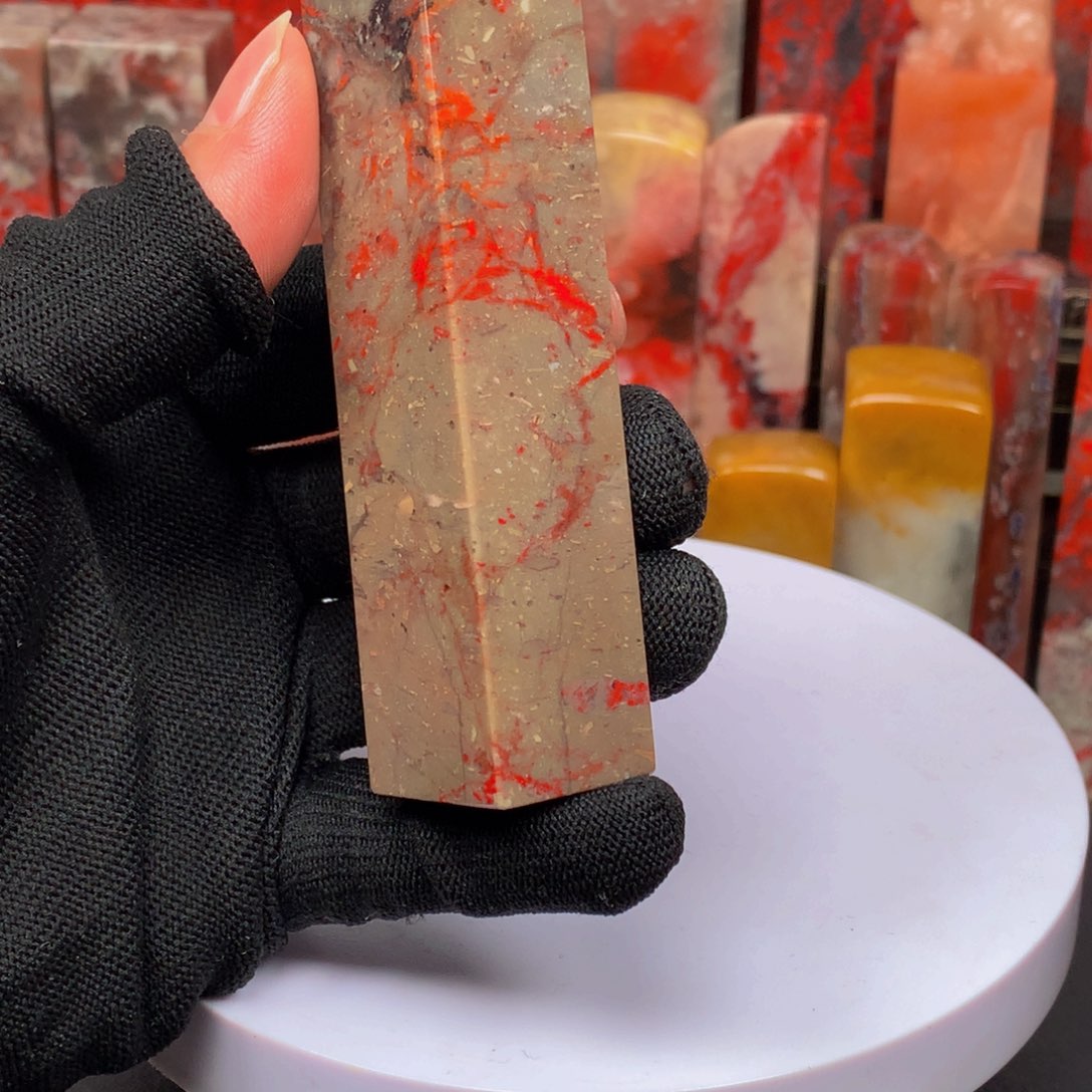 昌化石鸡血石印章