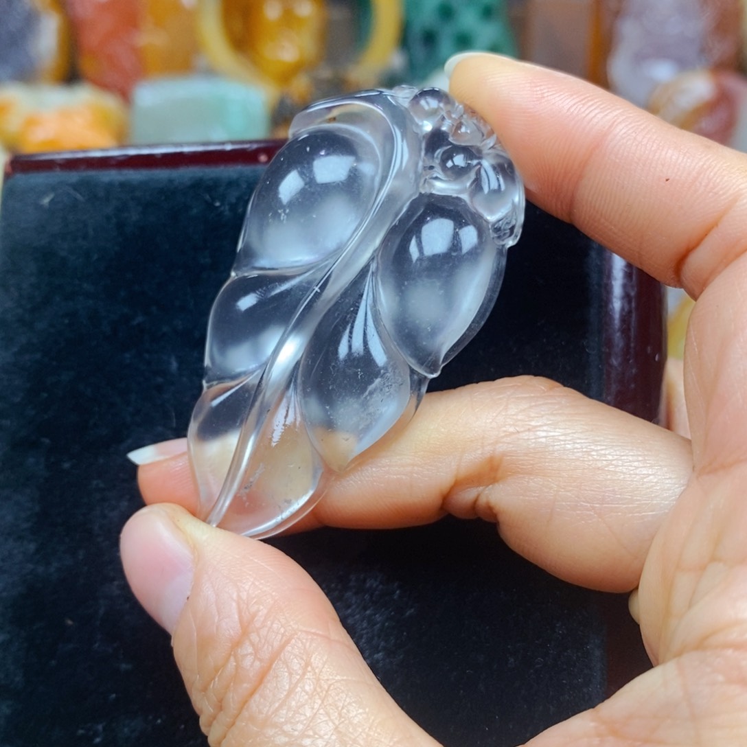 石英质玉未镶嵌颈饰