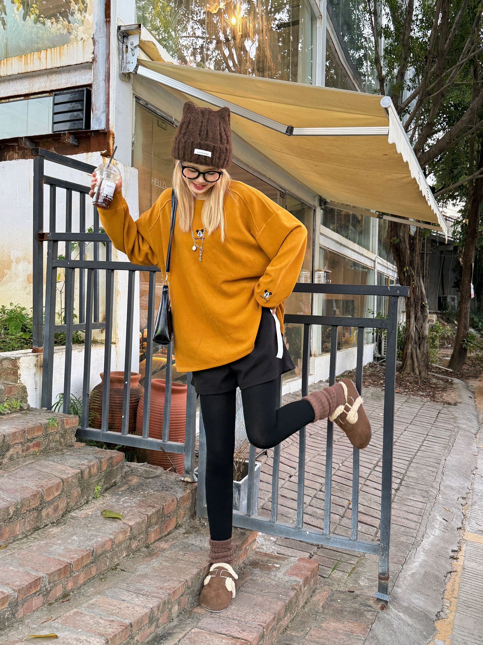 佳佳【89901】网红新款双面羊绒休闲打底衫 百搭保暖山羊绒女士