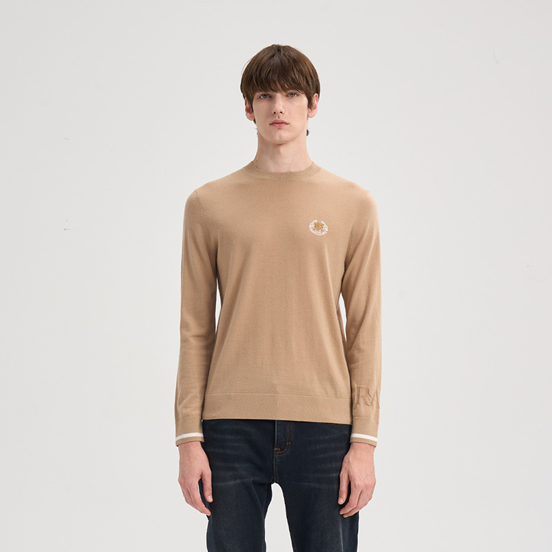 RARE威雅25秋冬一款三色前胸卷草与飞狮结合圆领基础款长袖毛衫