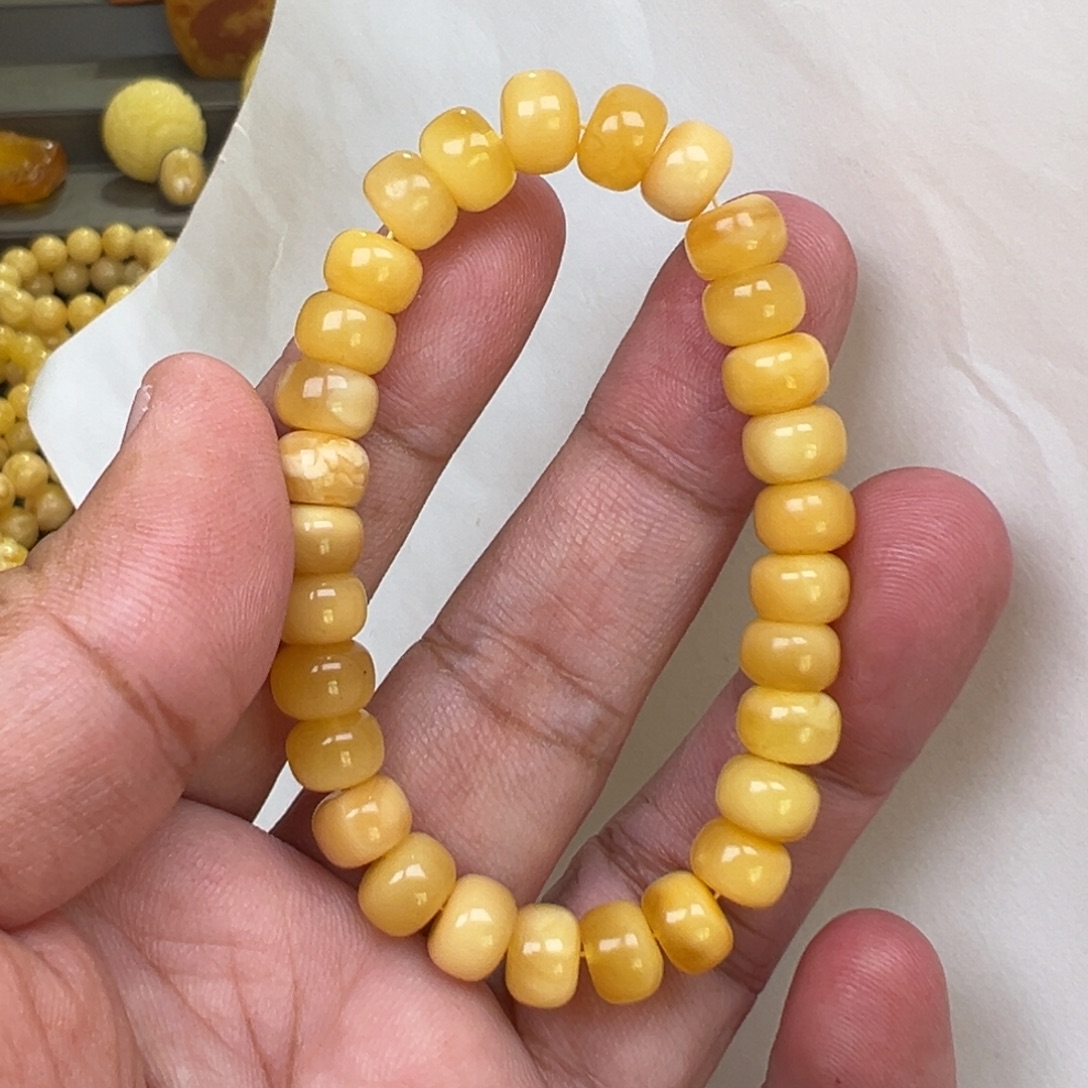 蜜蜡未镶嵌裸石8加7.53克