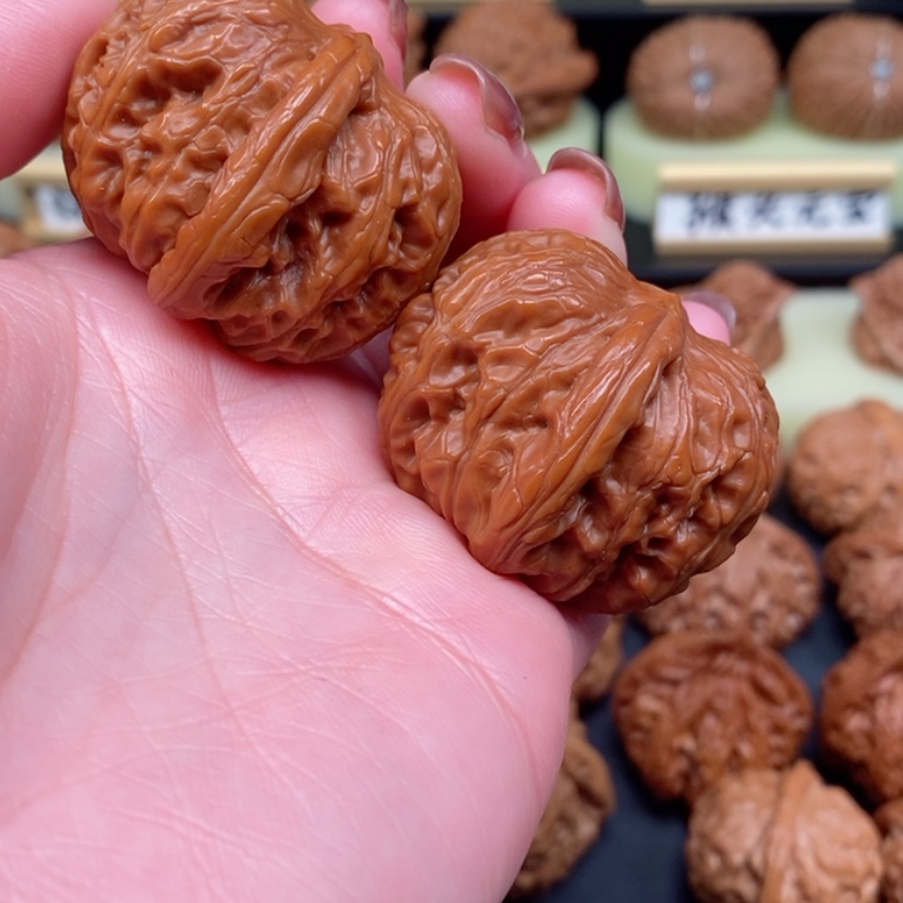 【闪购商品】文玩核桃吊坠元宝41有色差