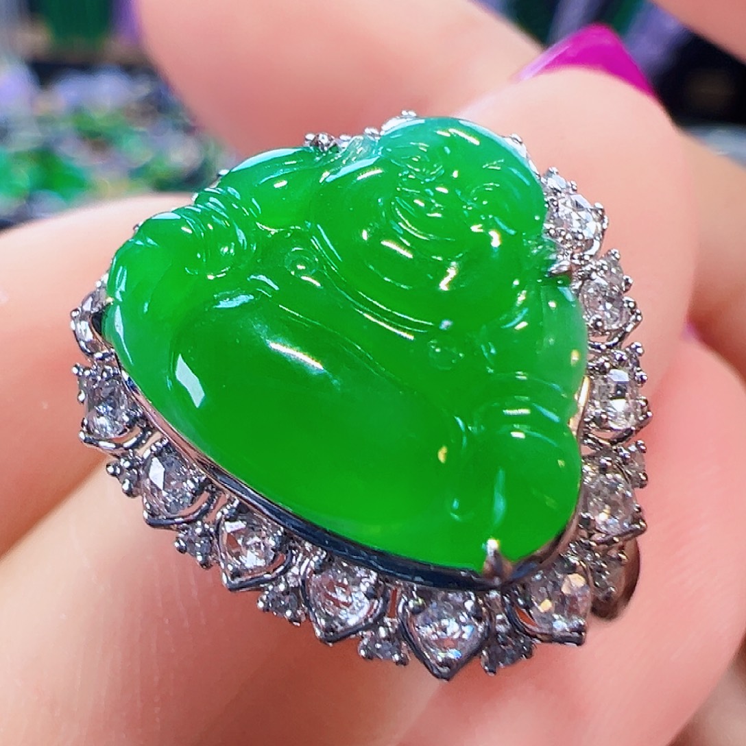 翡翠18K金镶嵌戒指签收后24小时鉴赏期