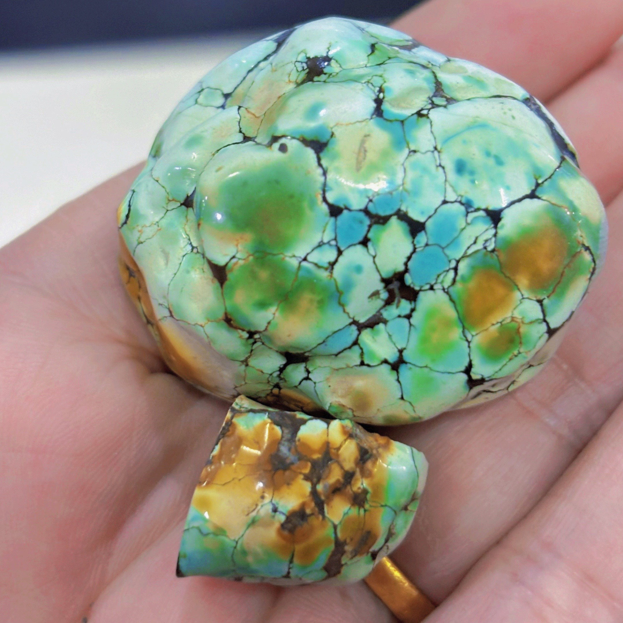 原矿绿松石唐三彩圆珠手把件