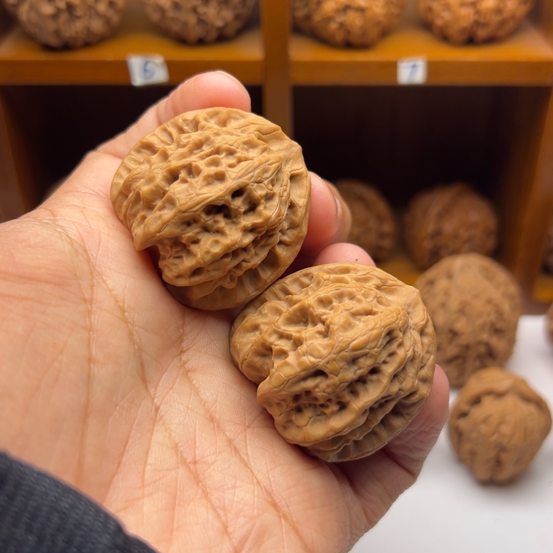 文玩核桃吊坠38尺全品佛肚