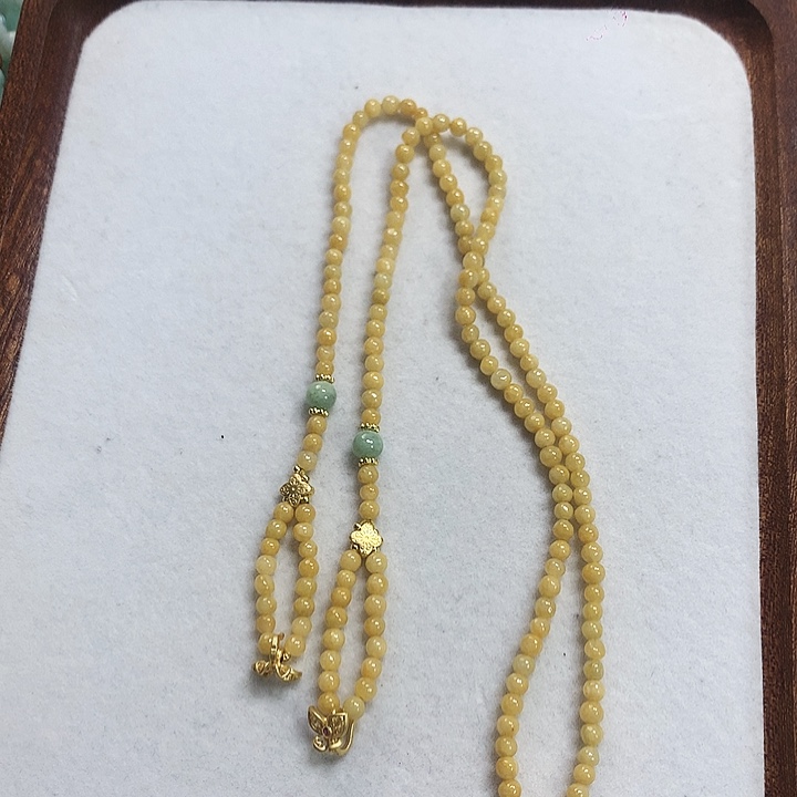 翡翠颈饰未镶嵌项链