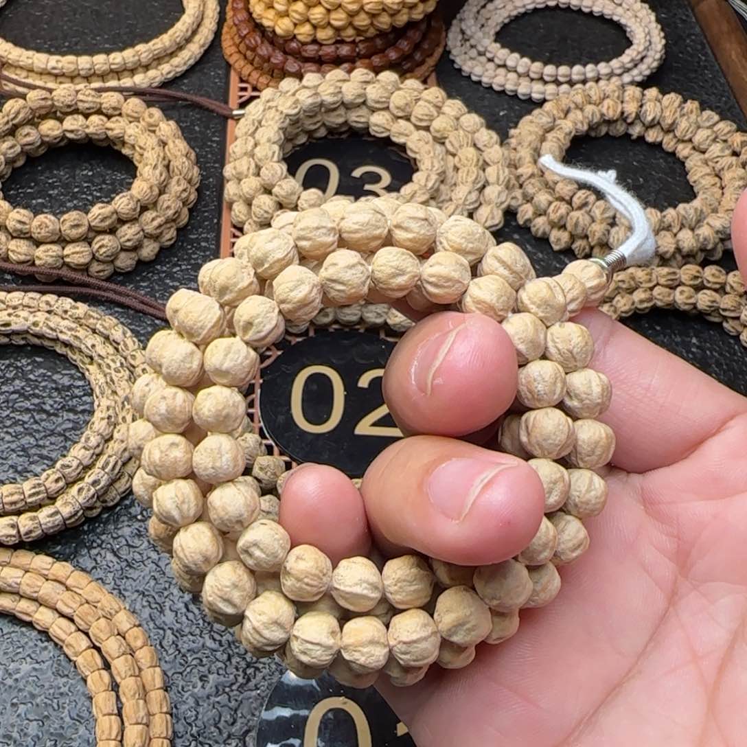 柏香籽/百香籽吊坠乡****?