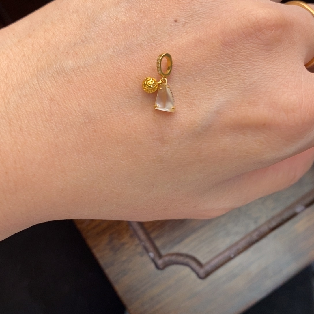 *****翡翠18K金镶嵌颈饰翡翠