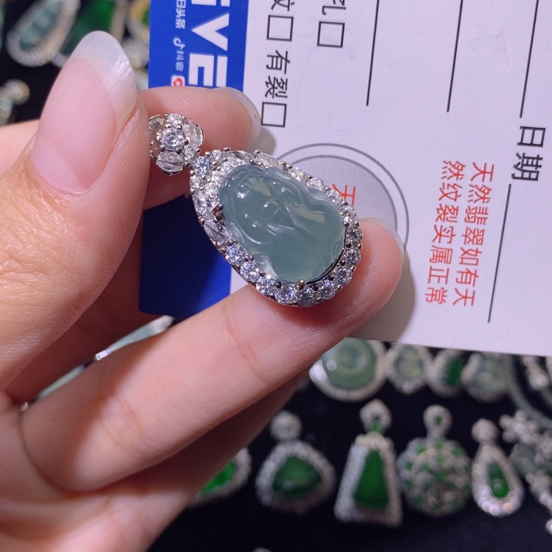 翡翠未镶嵌颈饰天然