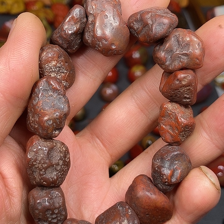 南红玛瑙未镶嵌车挂