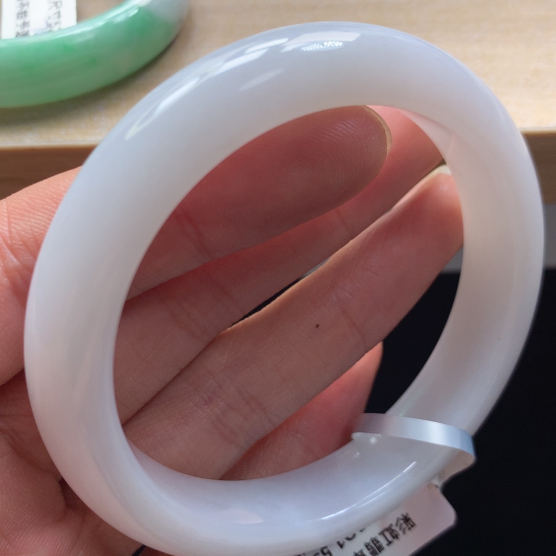 未镶嵌手镯翡翠手镯