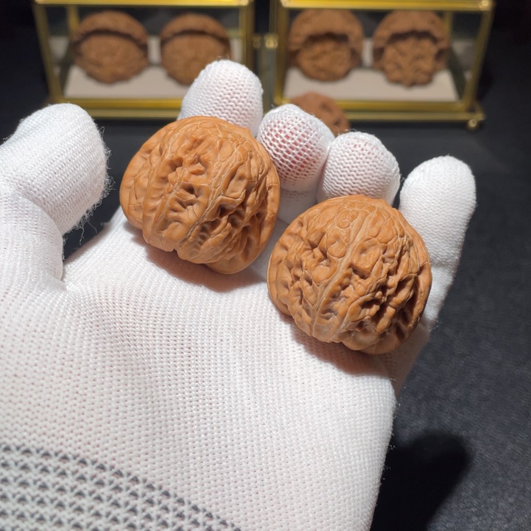 文玩核桃吊坠42平谷元宝