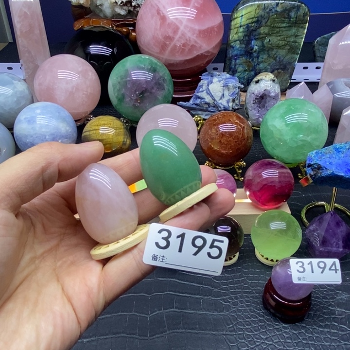 阿***达水晶大型摆件（非配饰）未镶嵌