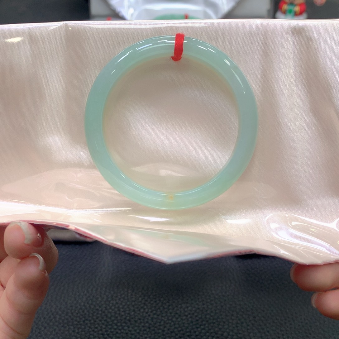 翡翠未镶嵌手镯9号