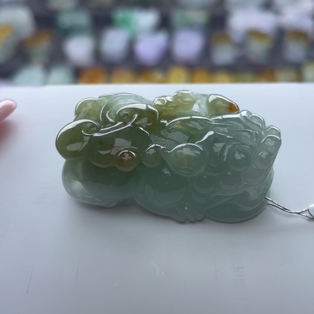 翡翠颈饰未镶嵌貔貅