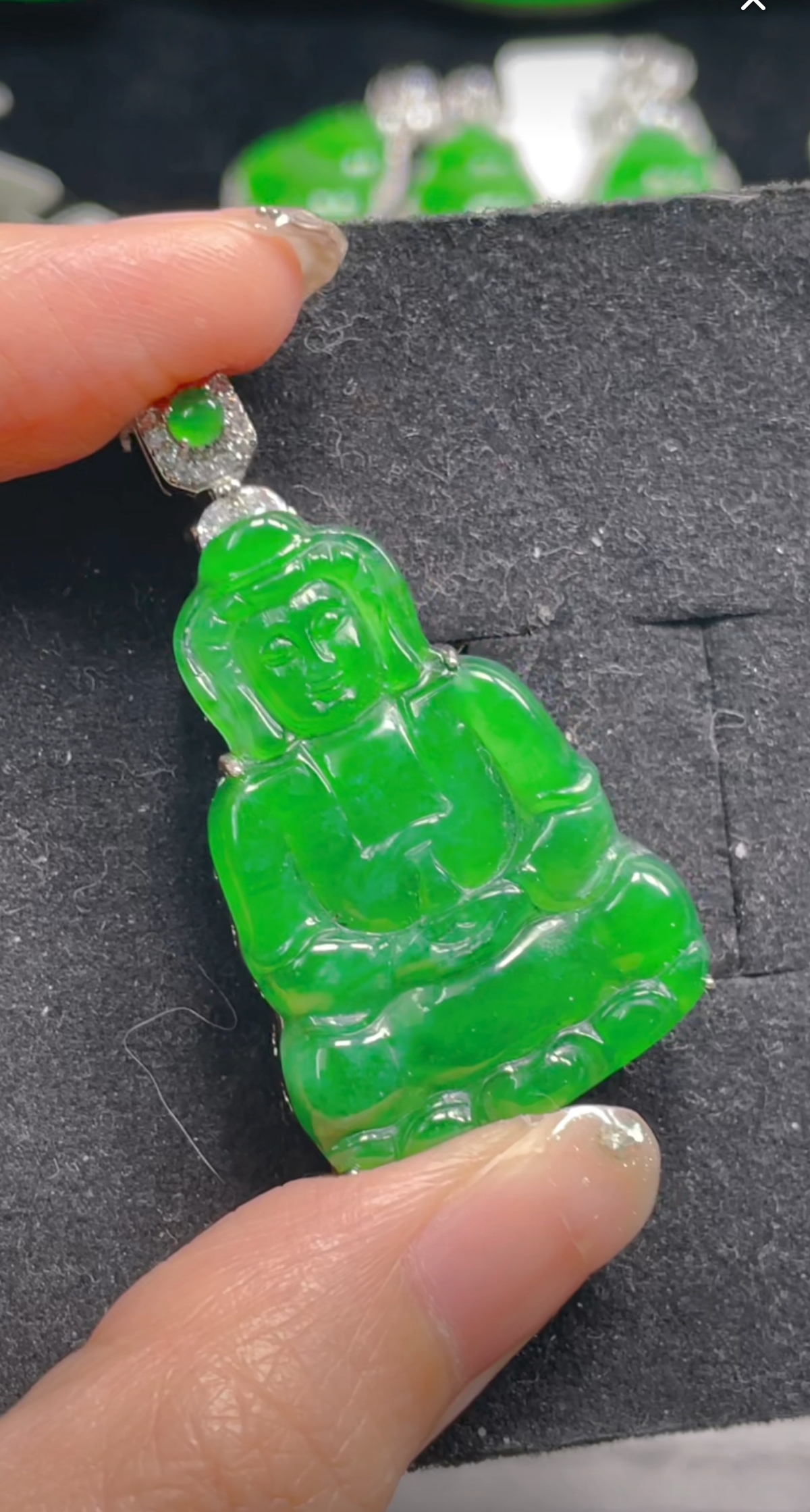 天然翡翠a货吊坠