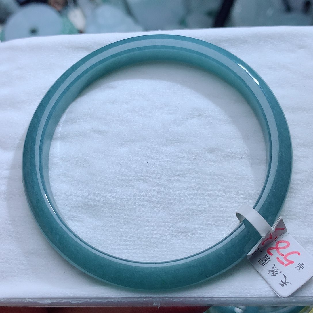 翡翠颈饰未镶嵌3731。