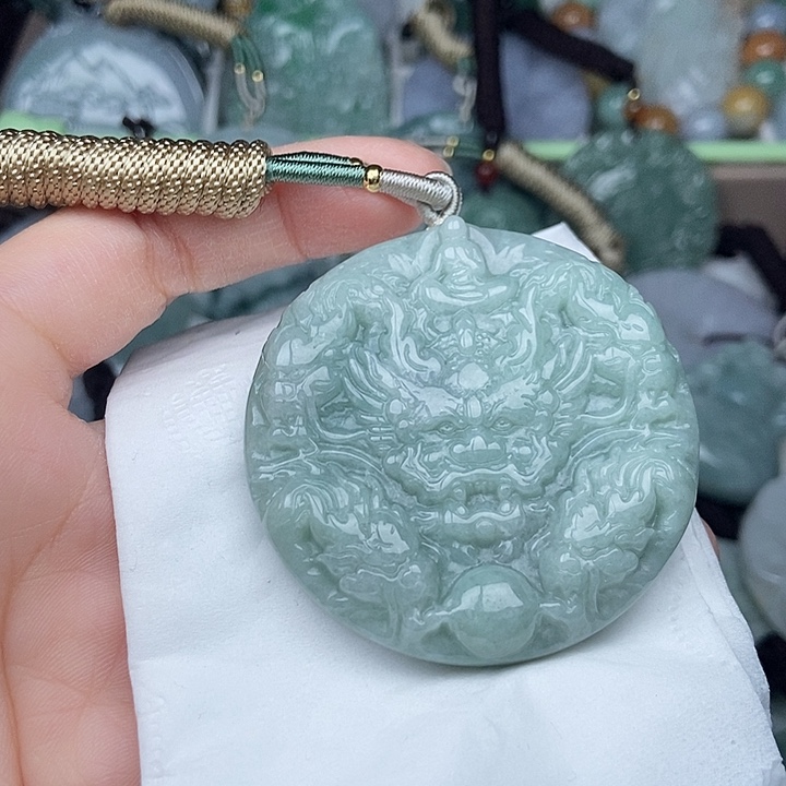 翡翠未镶嵌颈饰翡翠双面
