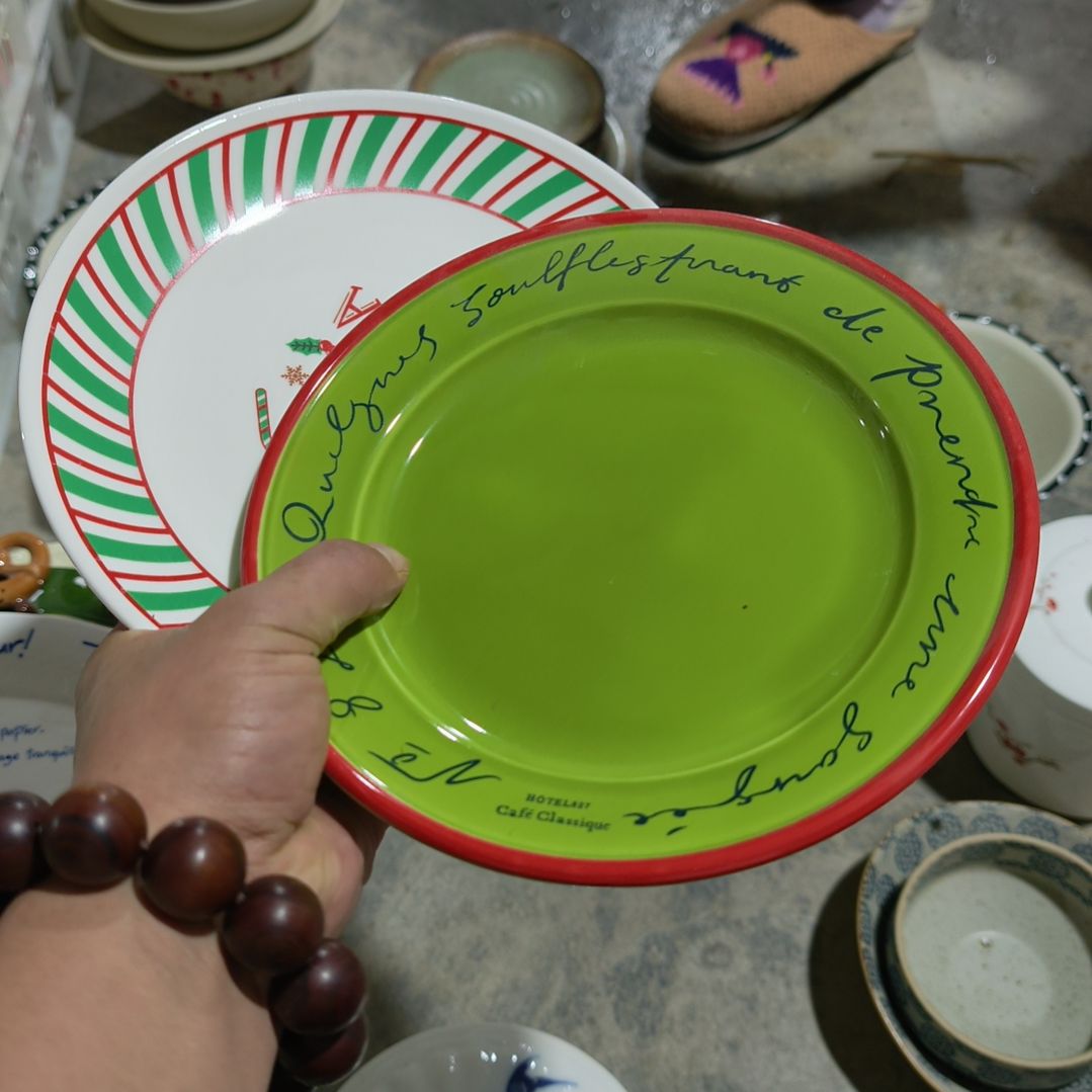 瓷瑕疵陶瓷介意不拍两个八寸盘