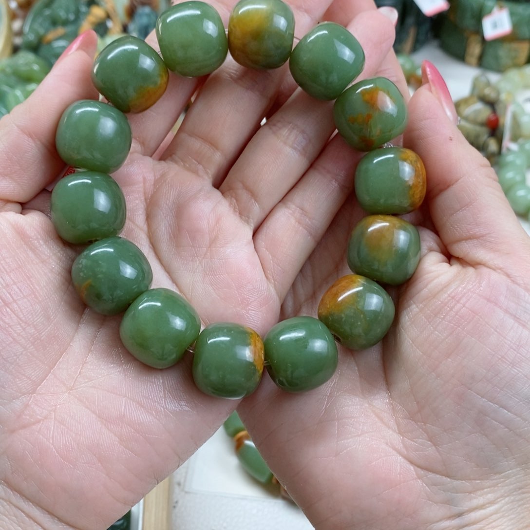 透闪石质玉手链未镶嵌帅*学