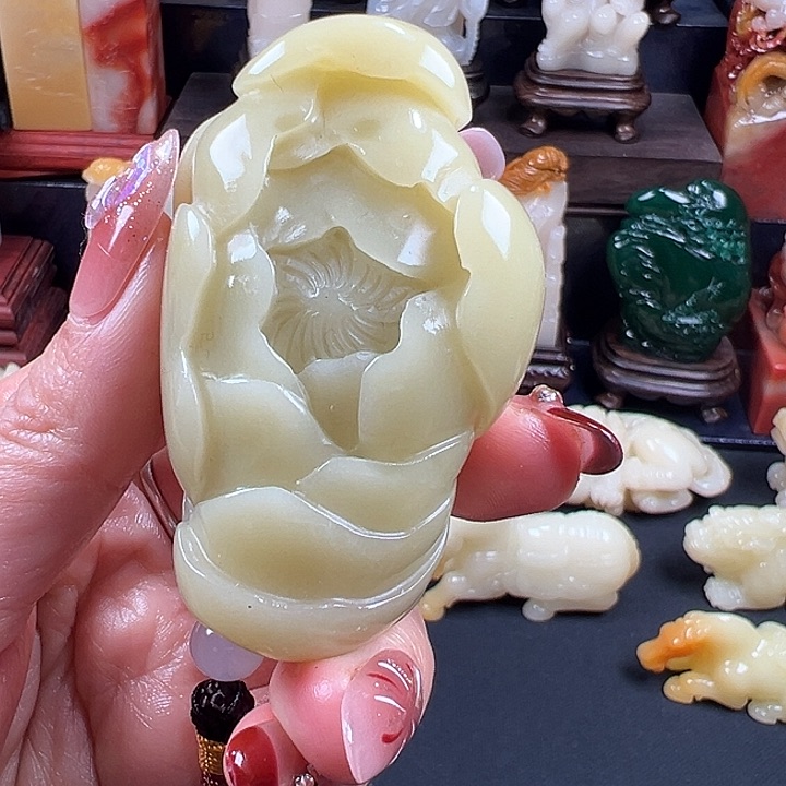 寿山石老性芙蓉石