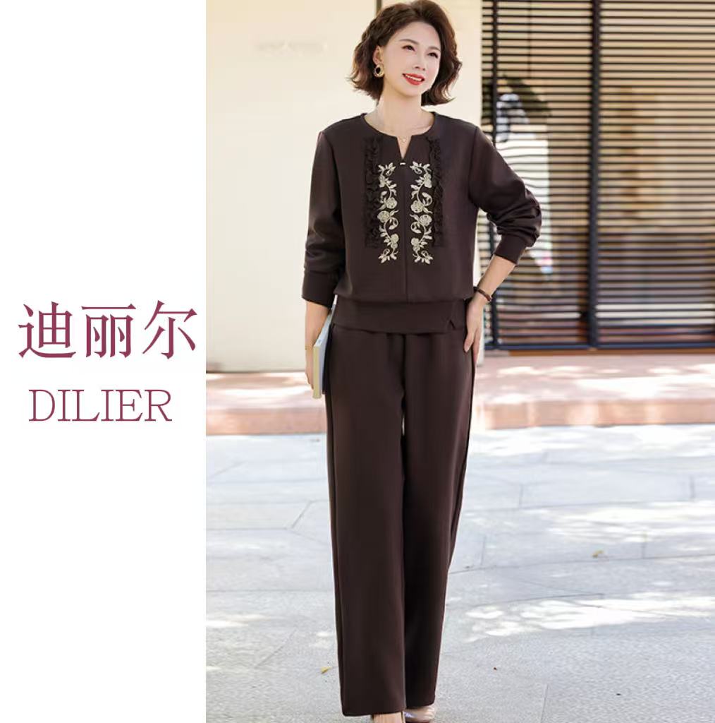 秋冬新款复古长袖套装中老年女装时尚瑞丽风减龄运动宽松两件套