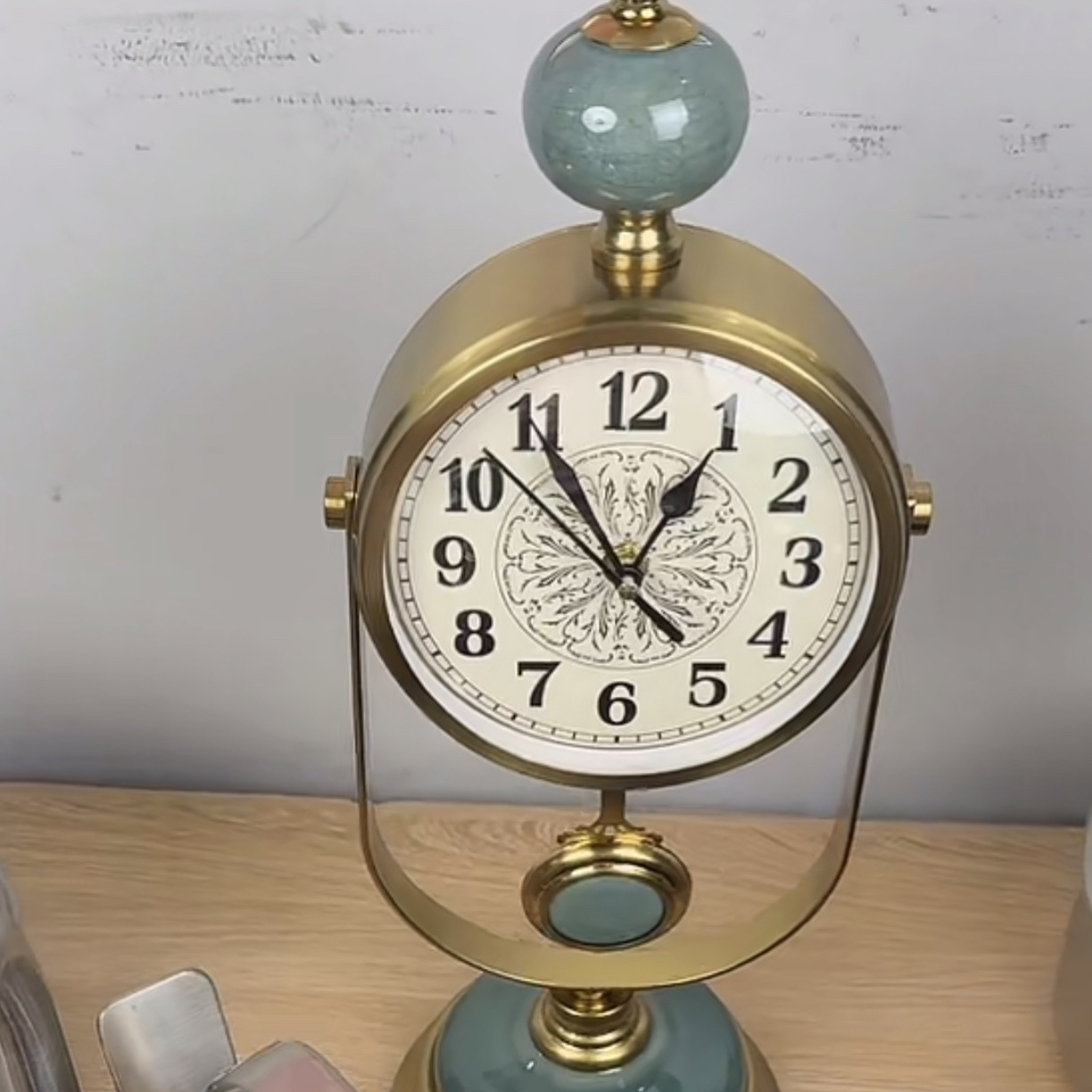 座钟复古带定时黄铜陶瓷材质