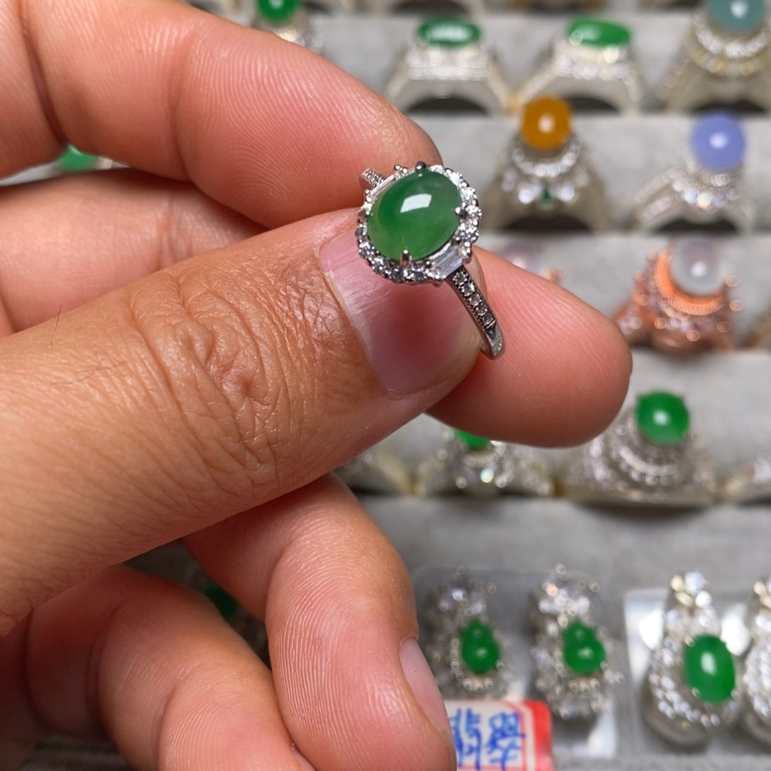 翡翠戒指未镶嵌戒指